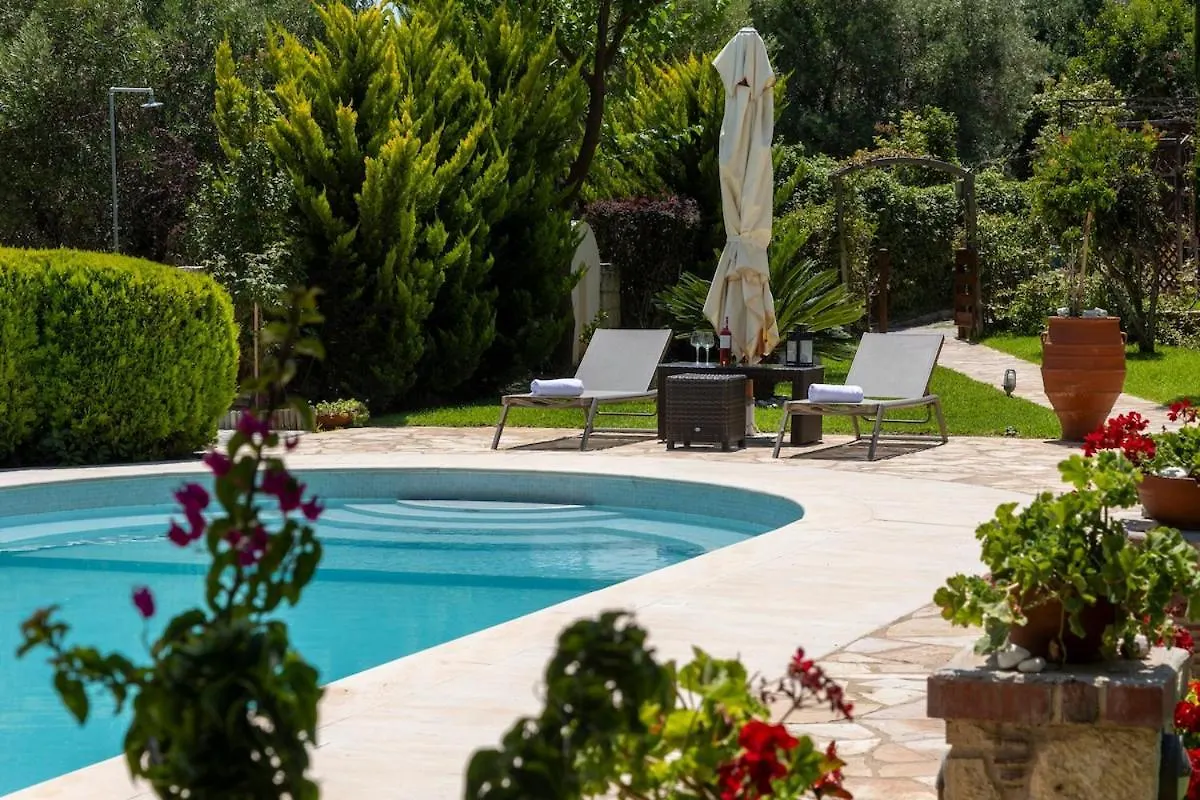 Eco Stone Villa With Private Pool And Jacuzzi Kalándra