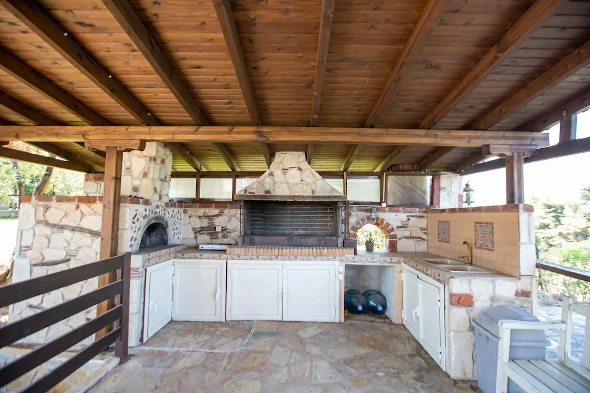 Eco Stone Villa With Private Pool And Jacuzzi Kalándra Görögország