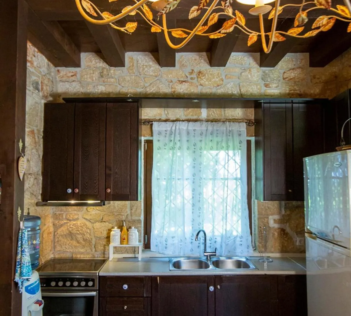 Eco Stone Villa With Private Pool And Jacuzzi Kalándra Görögország