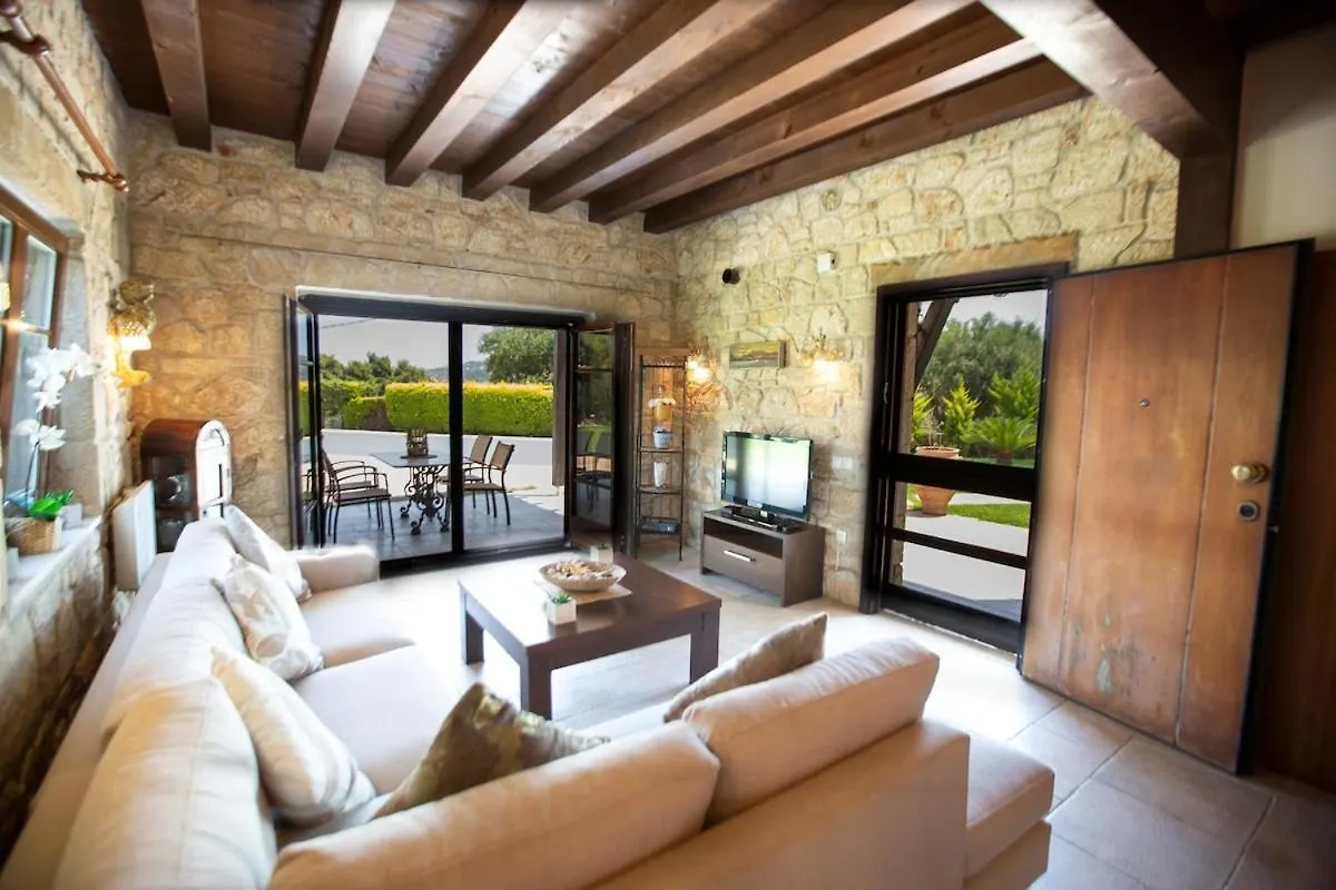 Eco Stone Villa With Private Pool And Jacuzzi Kalándra Görögország